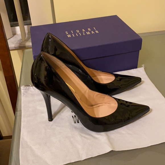 Stuart Weitzman Shoes - Stuart Weitzman elegant black shoes 👠. Size 10.